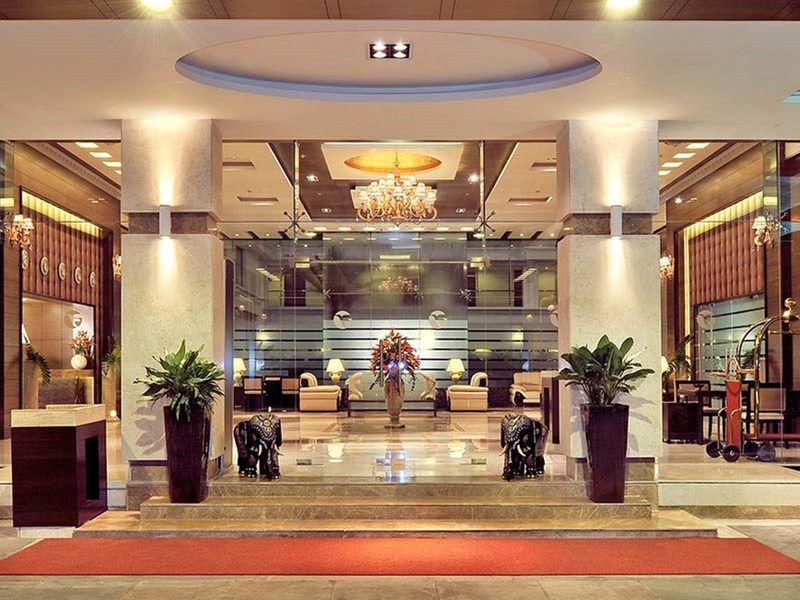 Fortune Jp Palace, Mysore - Member Itc Hotels' Group Exteriér fotografie Lobby