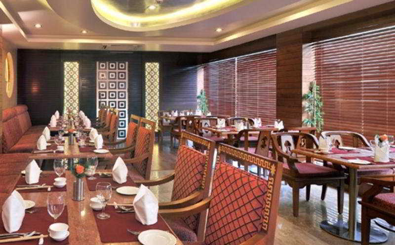 Fortune Jp Palace, Mysore - Member Itc Hotels' Group Exteriér fotografie The restaurant